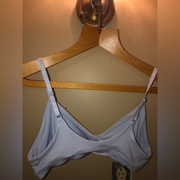 ✨2 for $25✨ Aerie blue ribbed bralette size medium - Picture 1 of 3